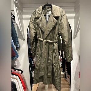 Babaton Fairbanks Puffer